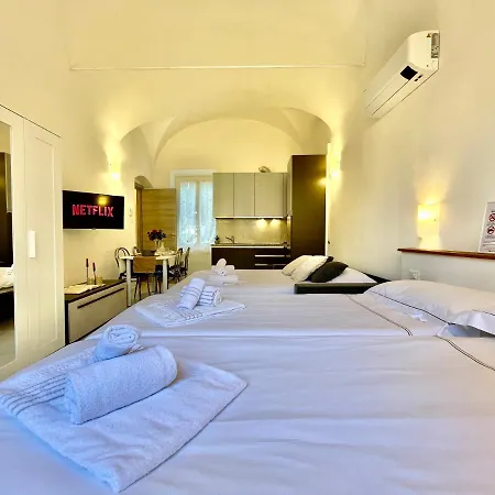 Finalborgo Elegante E Indipendente - A/c E Wifi * 菲纳莱利古雷