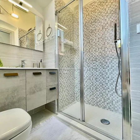 Finalborgo Elegante E Indipendente - A/c E Wifi * 菲纳莱利古雷