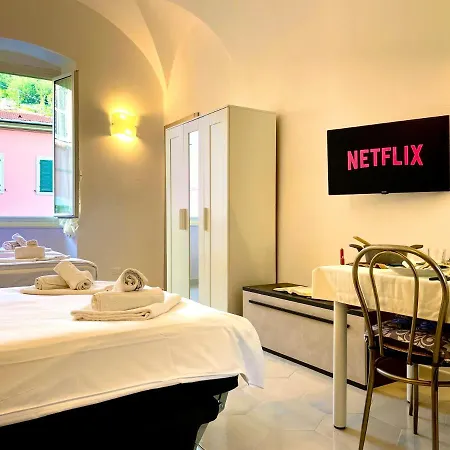 Finalborgo, Elegante E Indipendente - Ac شقة